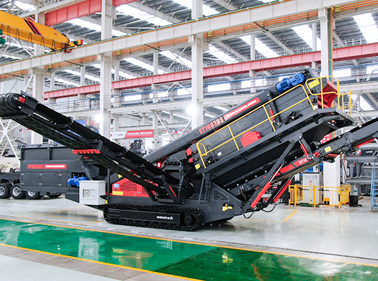 如何輕松應(yīng)對礦山破碎篩分的場地限制和基建難題？履帶式移動破碎篩分站給你答案