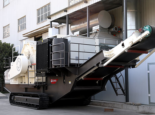 牛！紅星履帶式移動(dòng)破碎站豈止是高大上