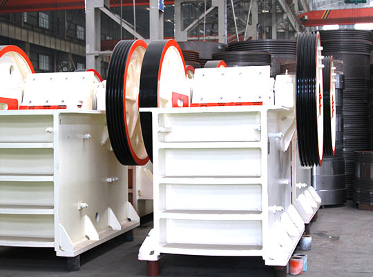 無知加大意必危險(xiǎn)，防護(hù)加警惕 安全——紅星機(jī)器開展消防演習(xí)